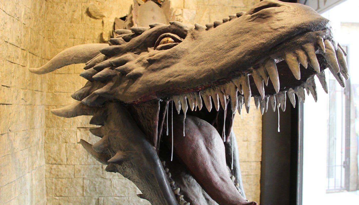 Cráneo de dragón a tamaño real en una exposición oficial de Game of Thrones